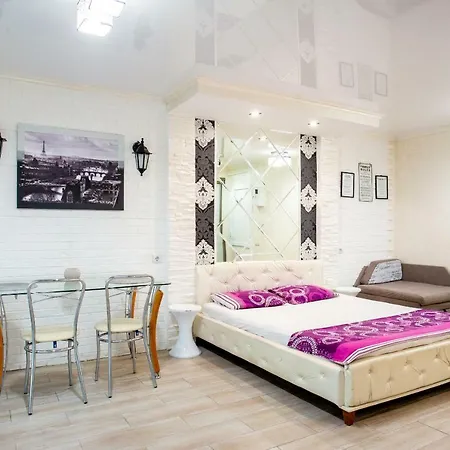 Studio On Oliinyka Street Mykolaiv Exterior photo